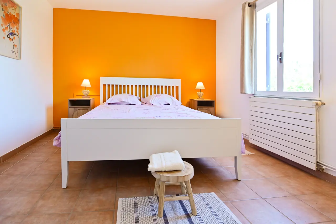 La Suite Ocre et son bureau